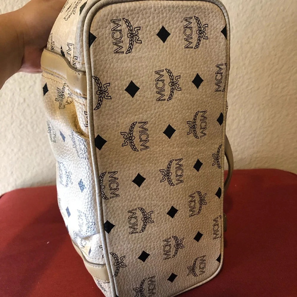 MCM CREAM VISETOS LEATHER BAG - Picture 3 of 16
